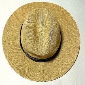 Express Round Brim Hat, Fedora